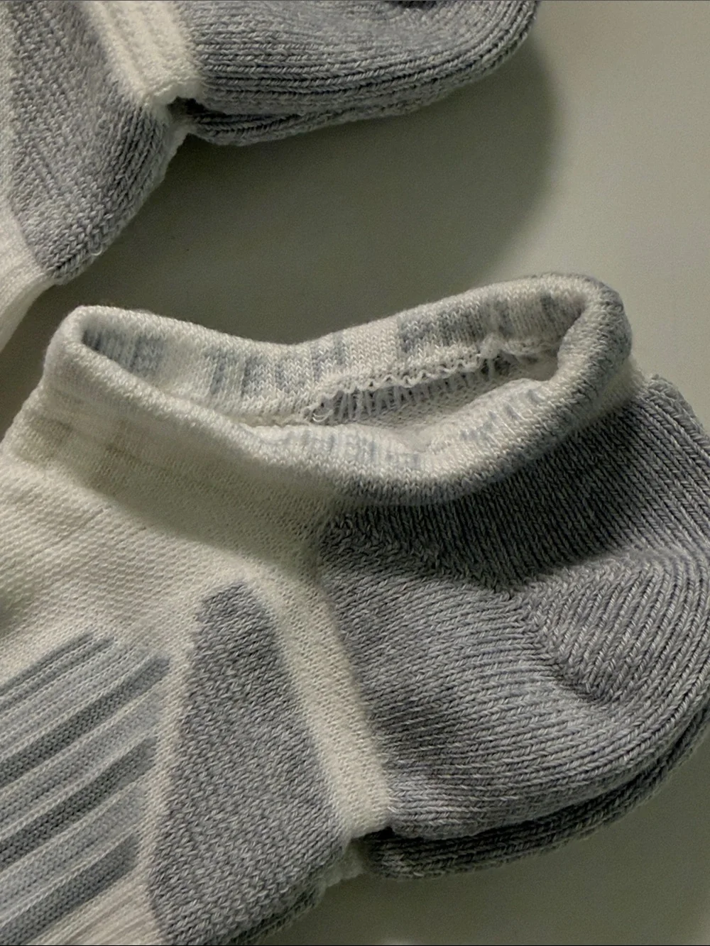 Under Armour Men's Low-Cut Athletic Socks in White and Light Gray